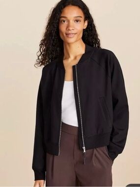 Lou & Grey Black Bomber Jacket Sz L Cropped Casual Minimalist Modern Chic